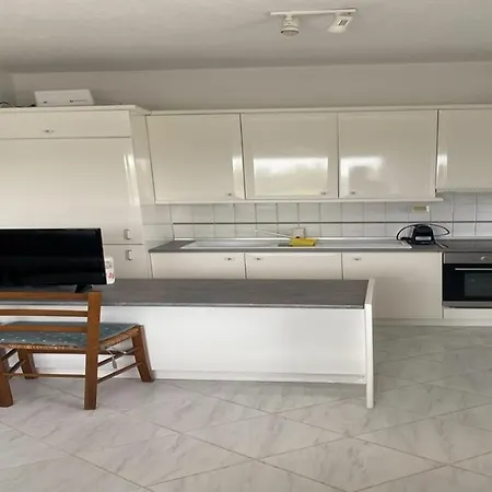 بيت للعطل Family Maisonette With Pool #5 Néa Fókaia