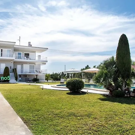 Family Maisonette With Pool #5