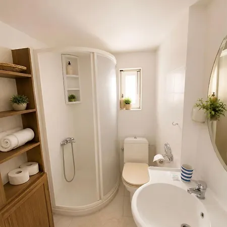 Family Maisonette With Pool #5 Vakantiehuis *