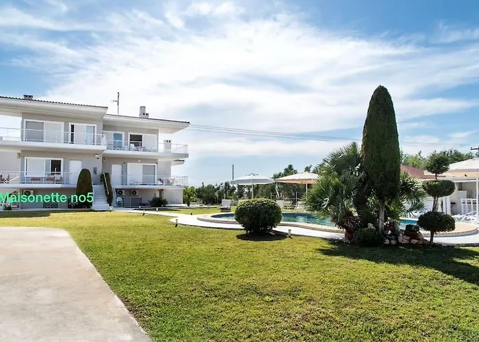 Family Maisonette With Pool #5
