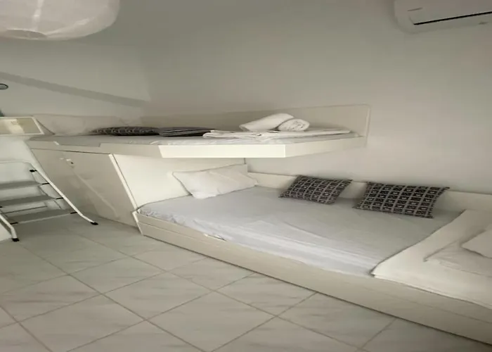 Vakantiehuis Family Maisonette With Pool #5